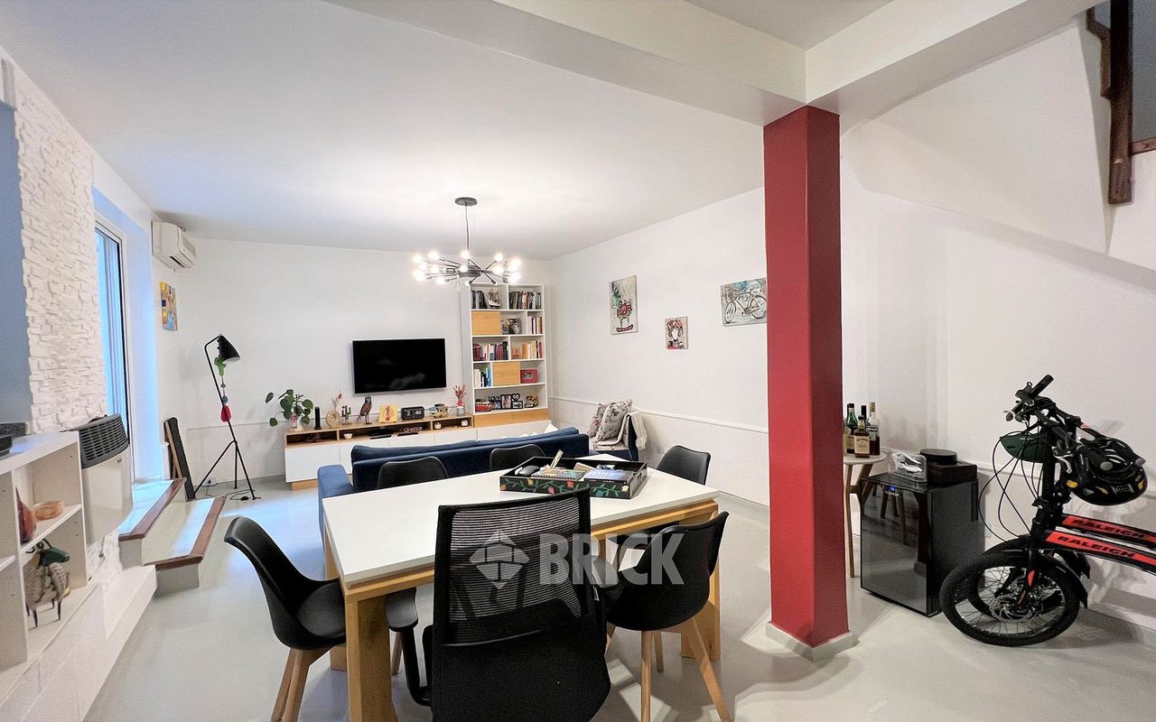 JUNCAL al 2700 Piso PB 1