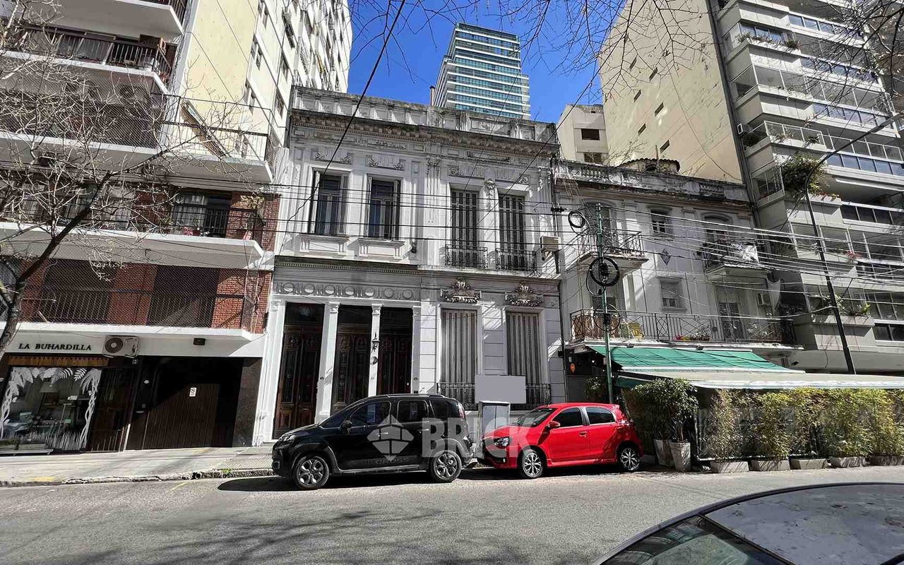 JUNCAL al 2700 Piso PB 33