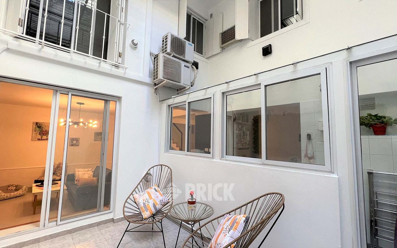 JUNCAL al 2700 Piso PB 8