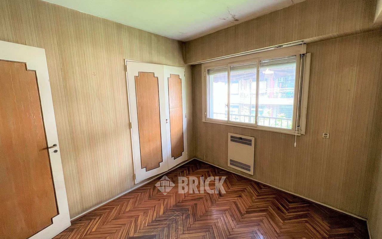 GUAYAQUIL al 300 Piso 6 9