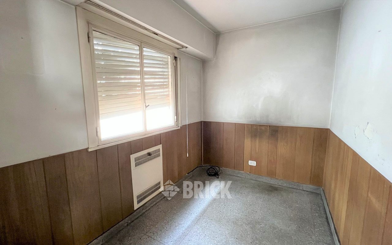 GUAYAQUIL al 300 Piso 6 17