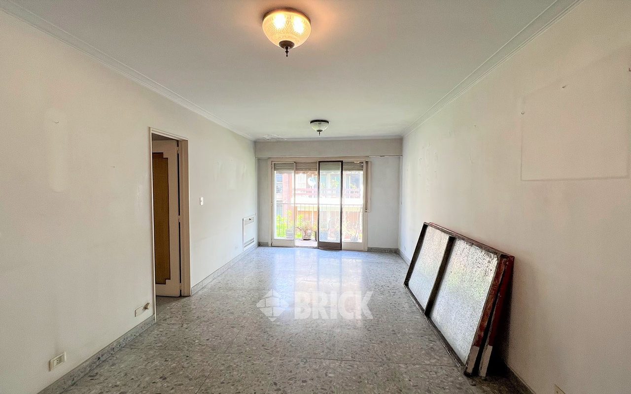 GUAYAQUIL al 300 Piso 6 2