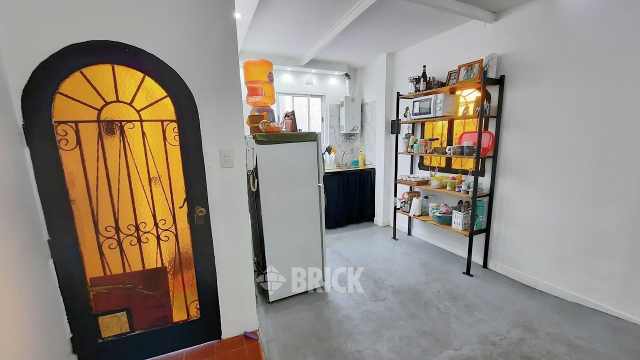 RODRIGUEZ, MANUEL al 1500 Piso 1 6