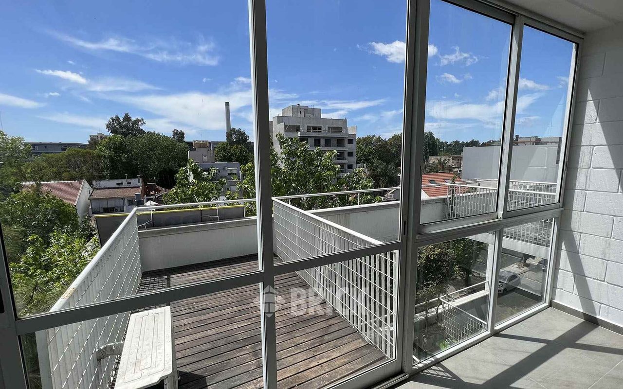 HOLMBERG al 3400 Piso 4 8