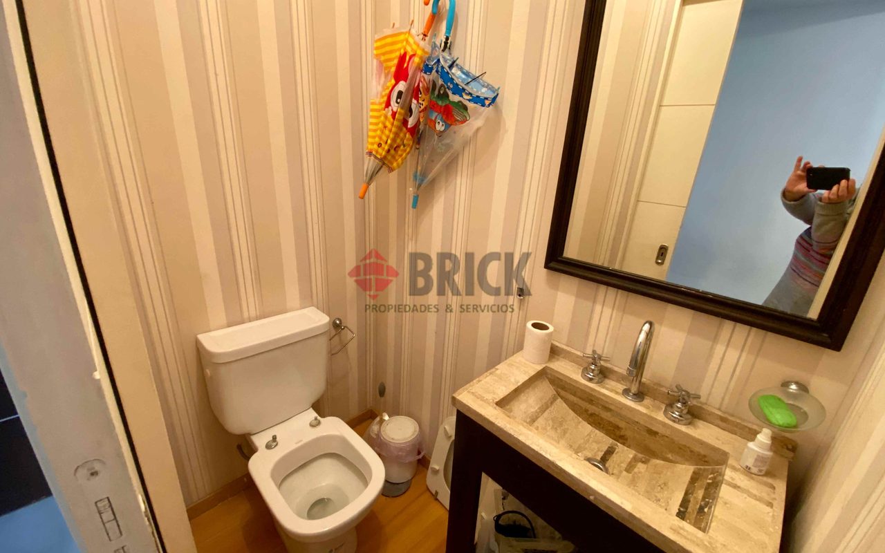 CHACABUCO al 400 Piso 2 6