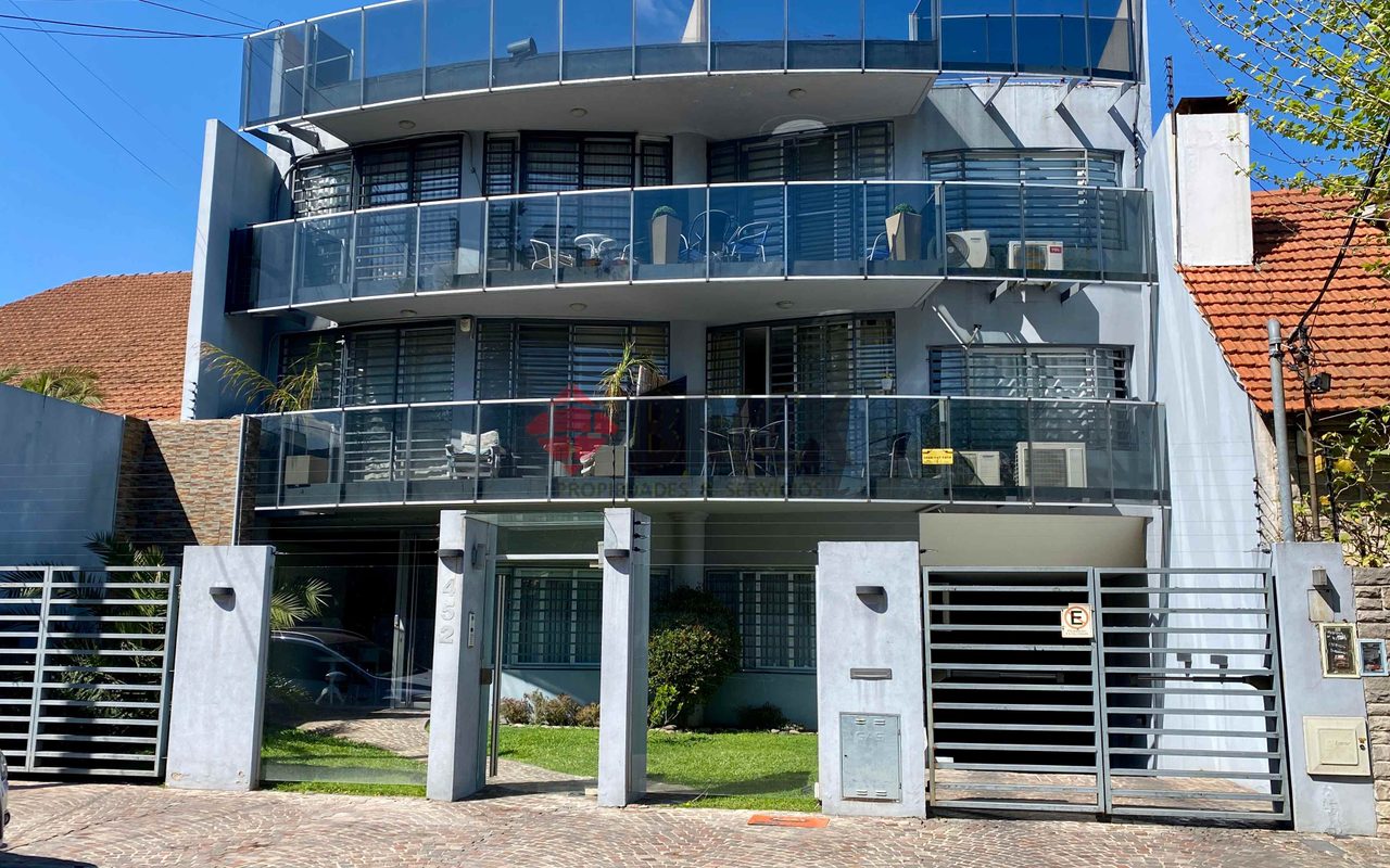 CHACABUCO al 400 Piso 2 1