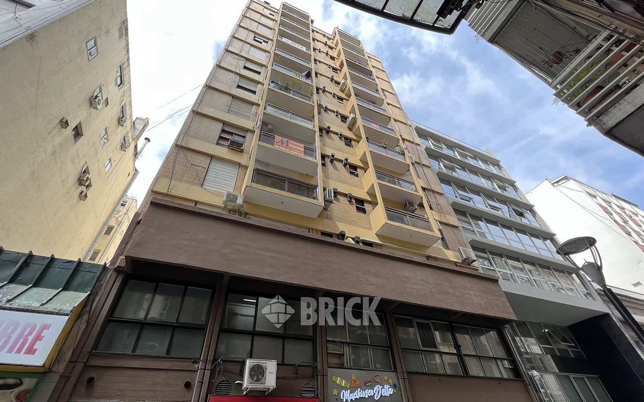 SUIPACHA al 700 Piso 5 7