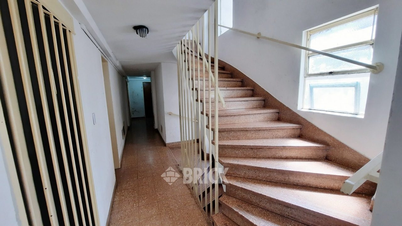 SANTIAGO DEL ESTERO al 1500 Piso 1 12