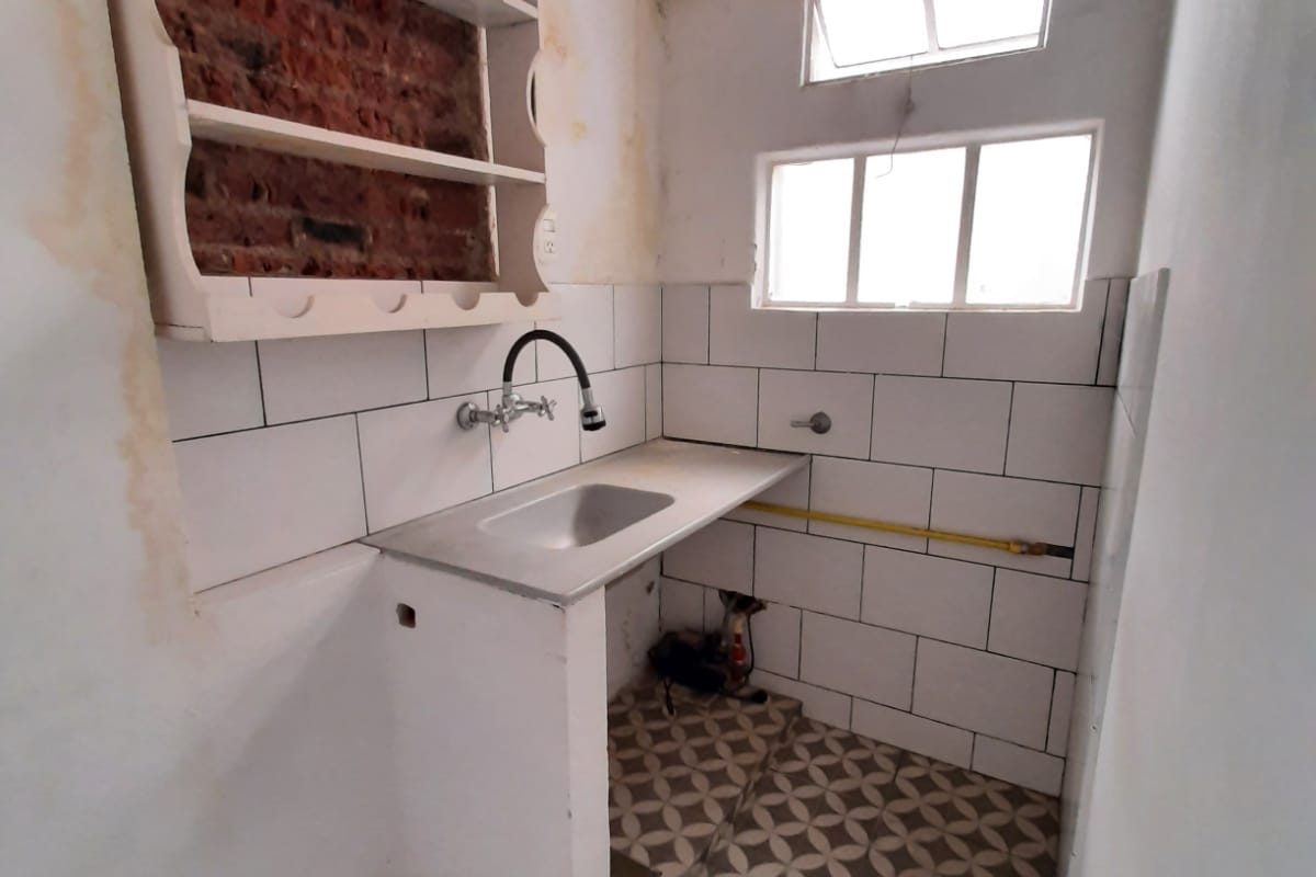 LAS HERAS al 600 Piso PB 6