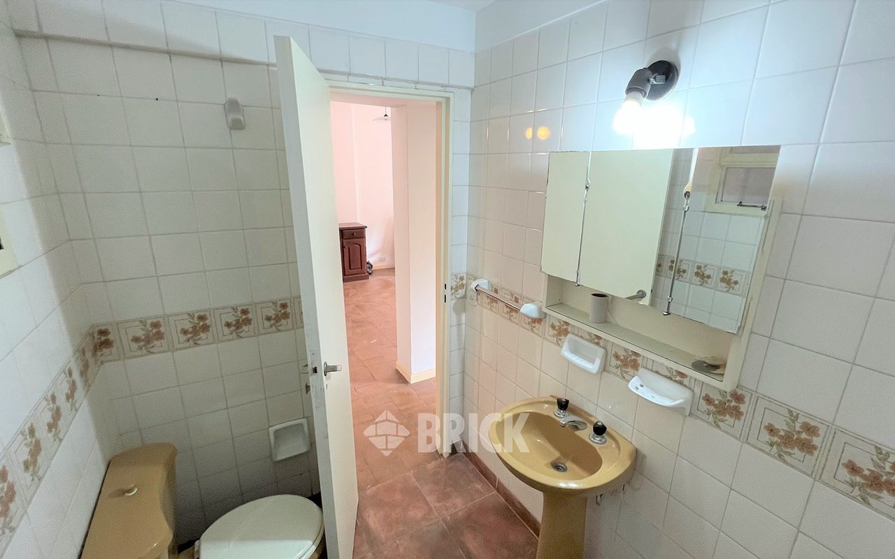 CRAMER, AV. al 2400 Piso 1 9