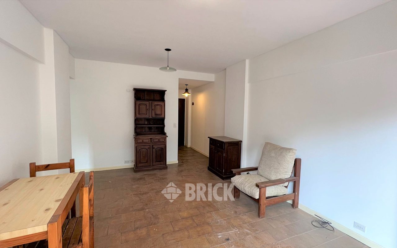 CRAMER, AV. al 2400 Piso 1 2