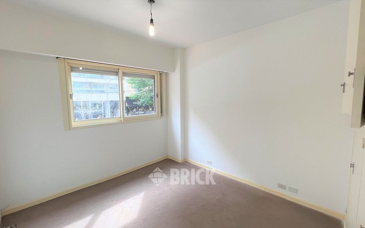 CRAMER, AV. al 2400 Piso 1 6