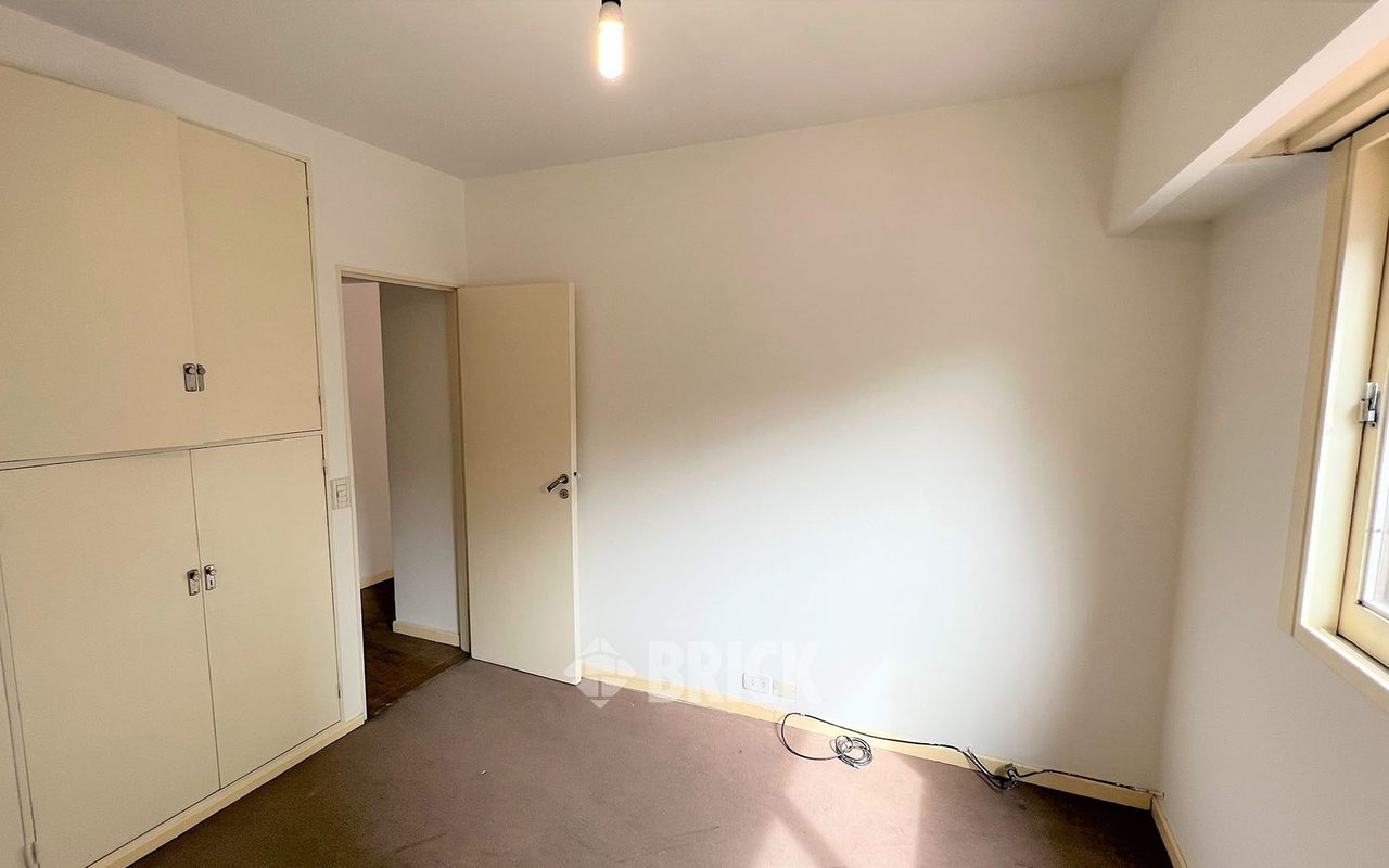 CRAMER, AV. al 2400 Piso 1 7