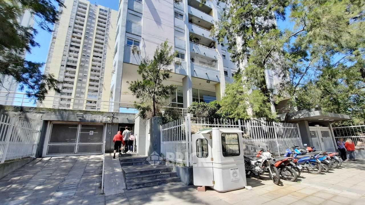 RUCCI, JOSE IGNACIO al 200 Piso 1 25