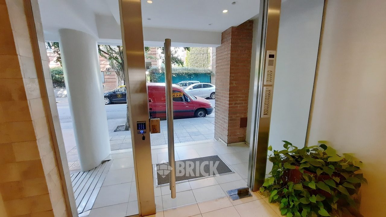 PICO al 1600 Piso 3 37