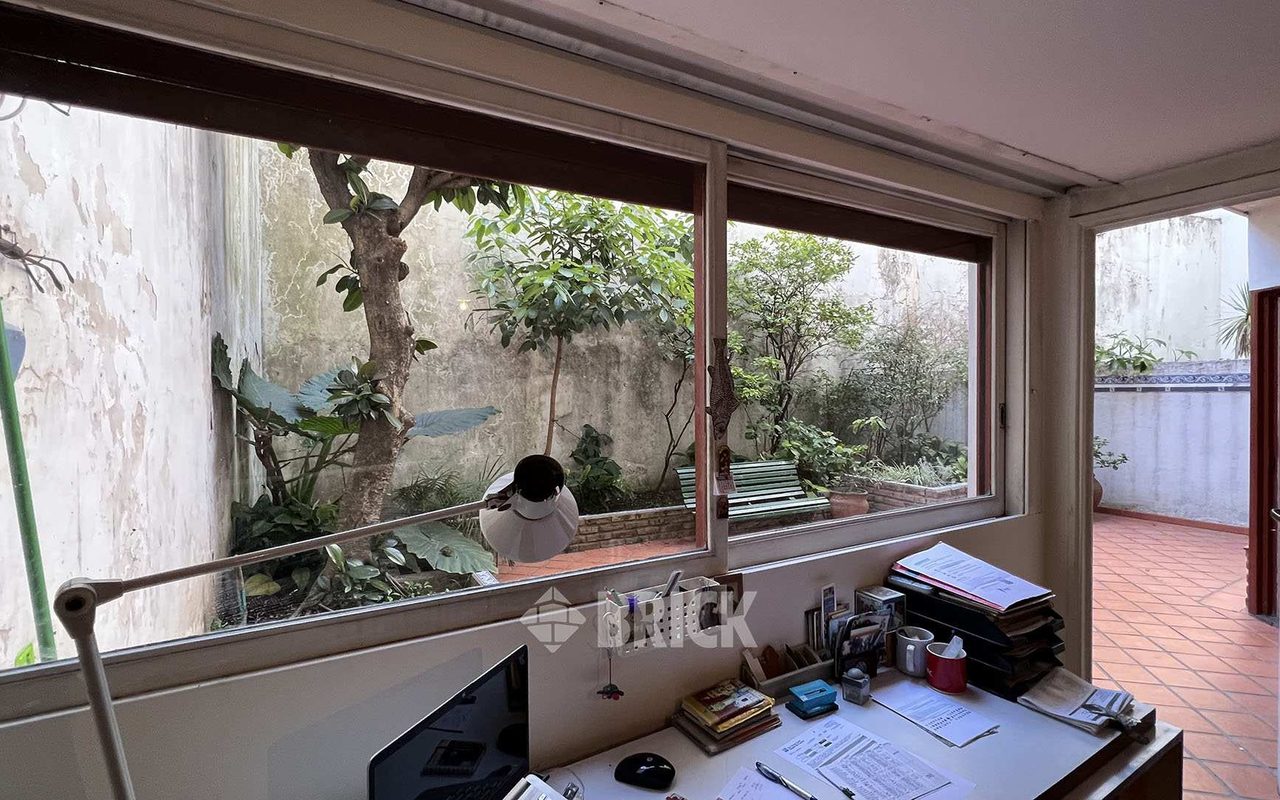 ECUADOR al 1500 Piso PB 15