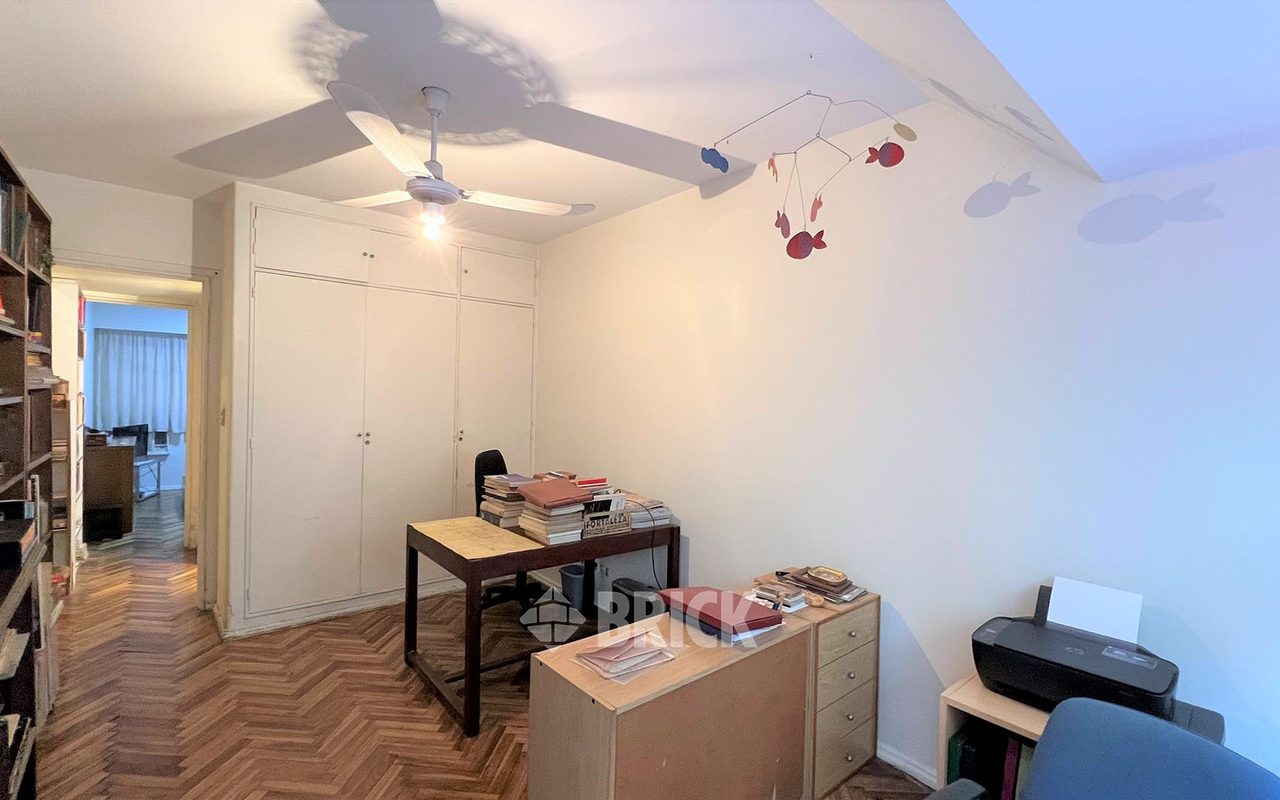 ECUADOR al 1500 Piso PB 16