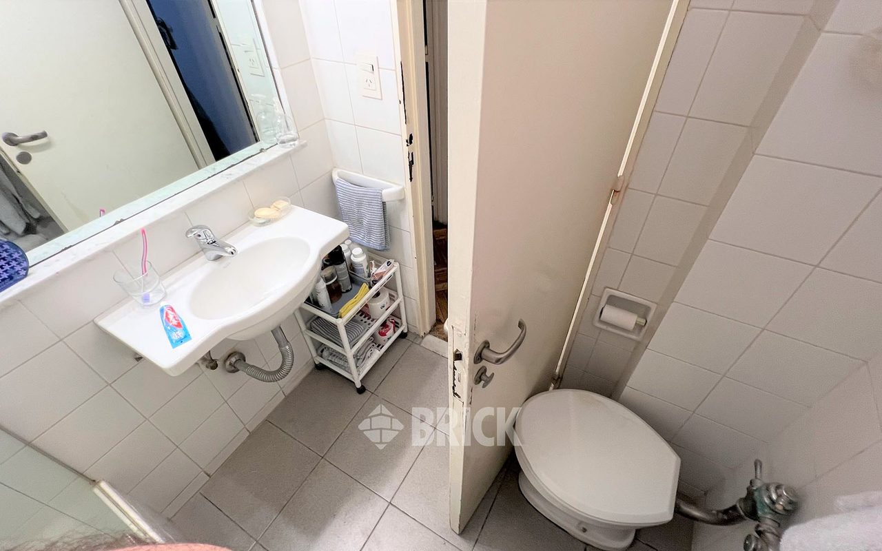 ECUADOR al 1500 Piso PB 18