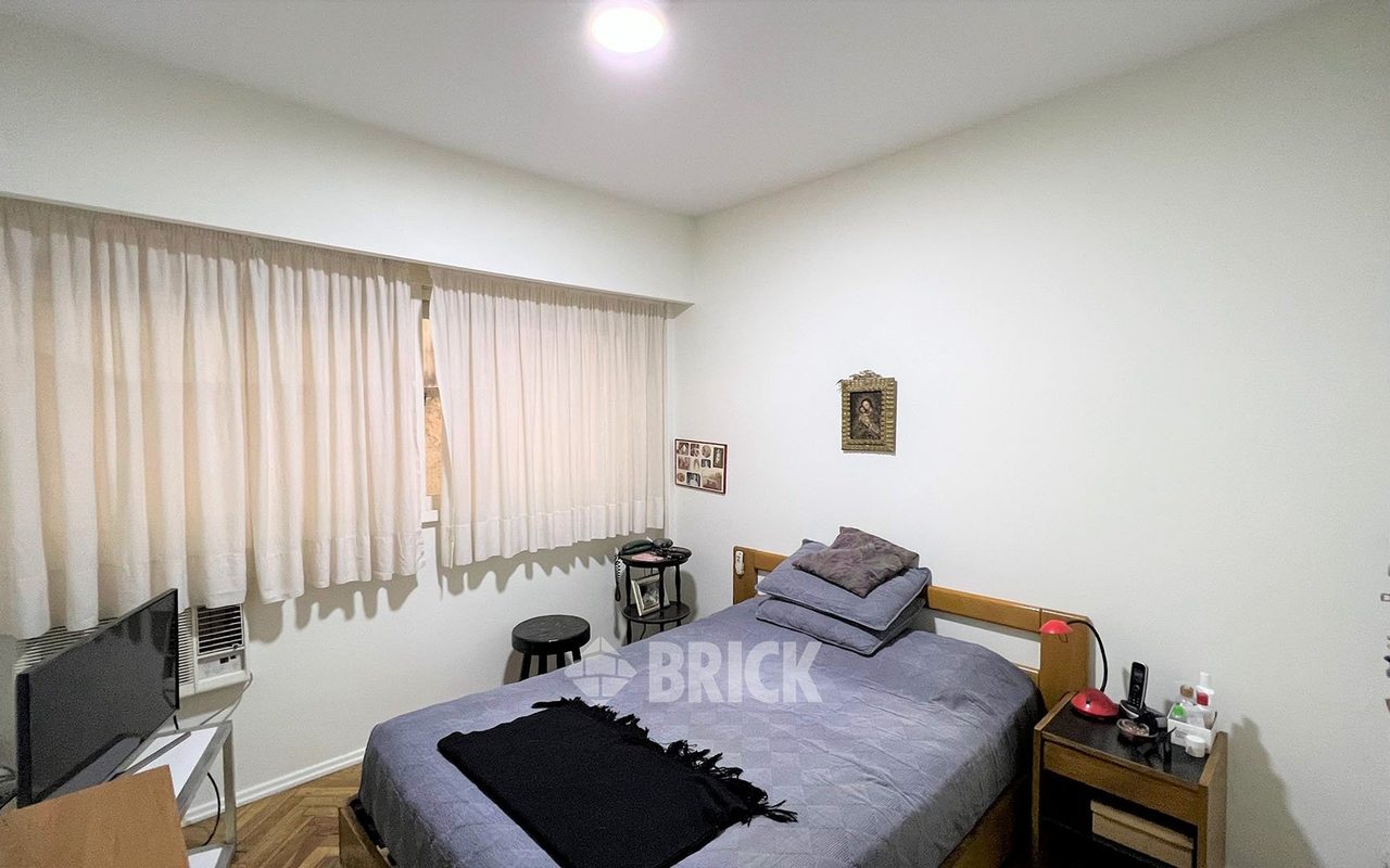 ECUADOR al 1500 Piso PB 19