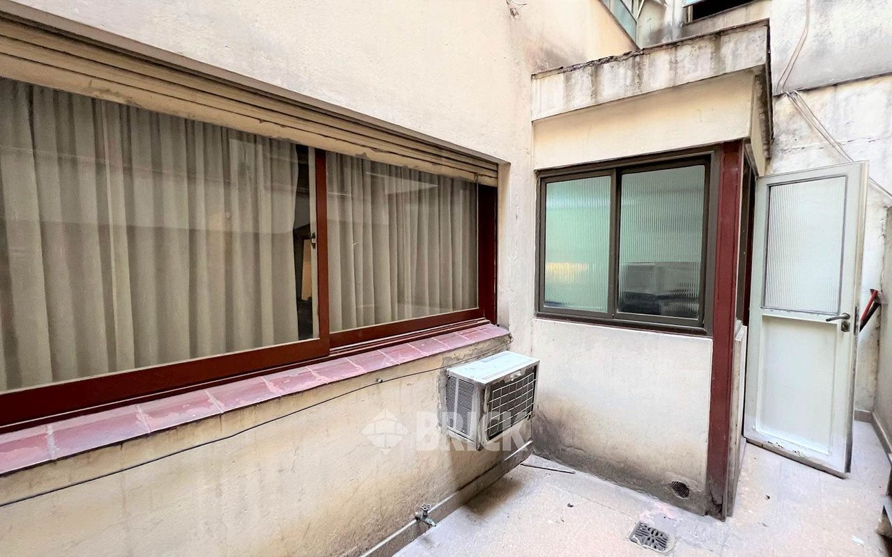 ECUADOR al 1500 Piso PB 25