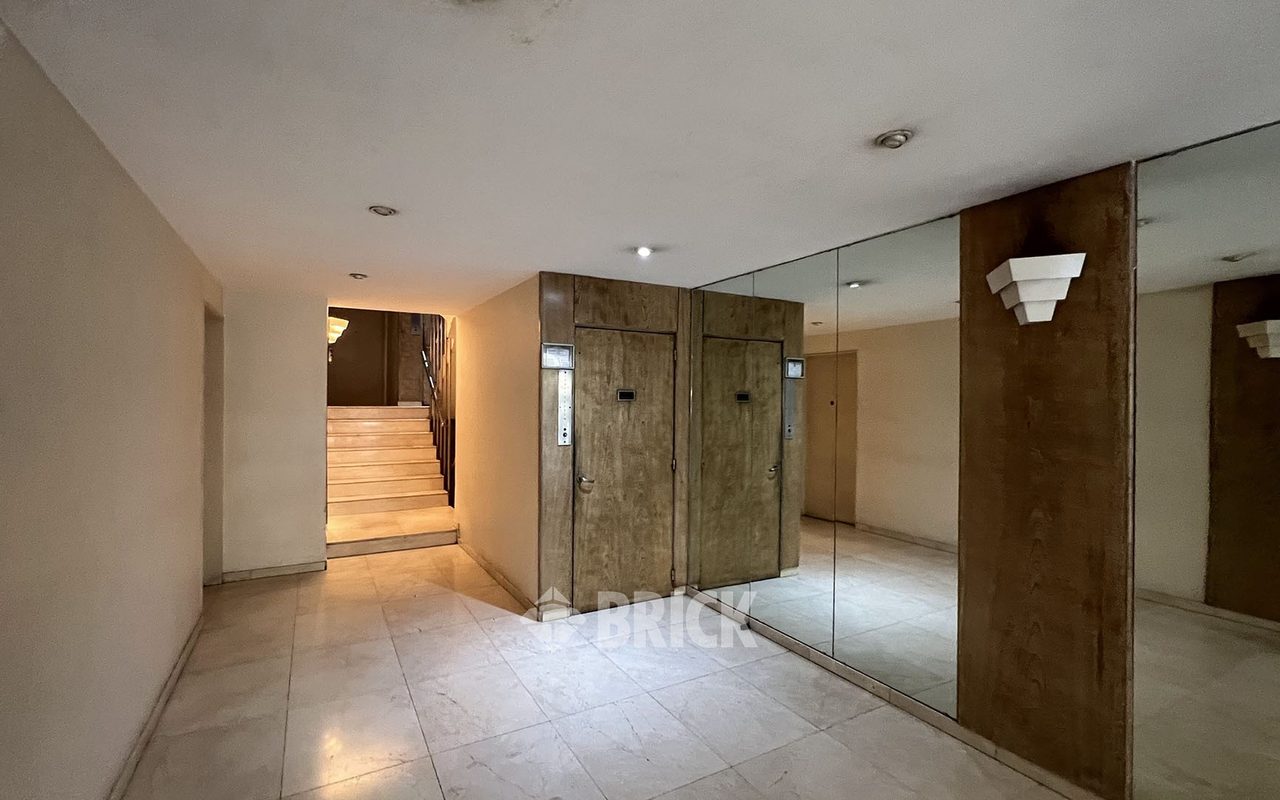 ECUADOR al 1500 Piso PB 27