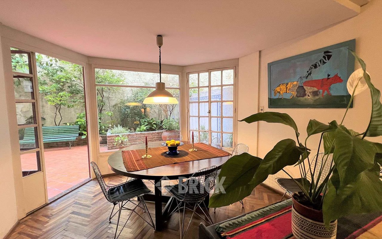 ECUADOR al 1500 Piso PB 6