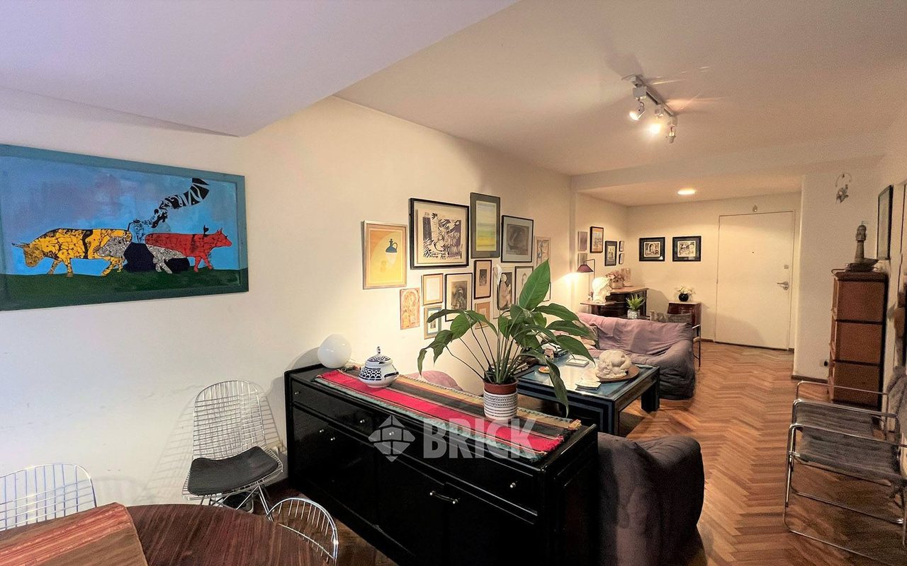 ECUADOR al 1500 Piso PB 7