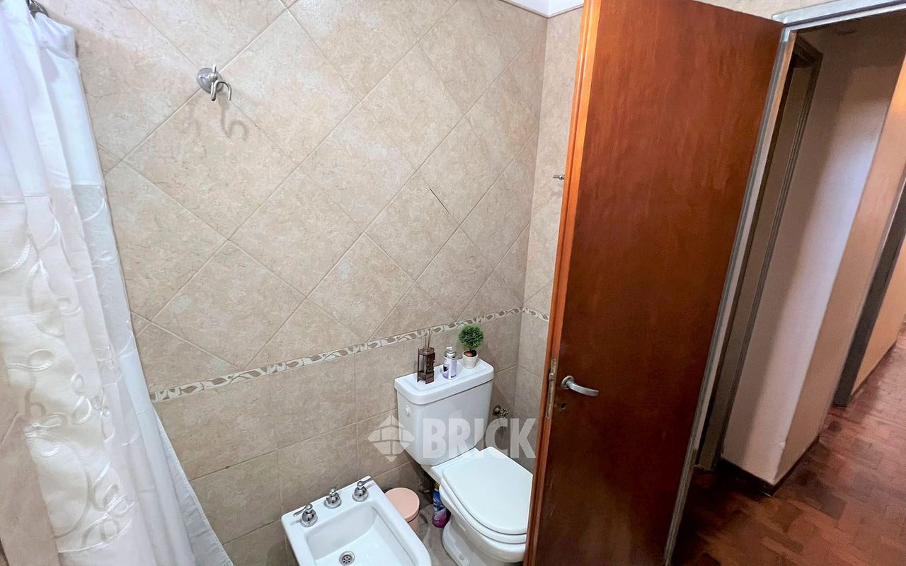 FREIRE, RAMON al 900 Piso 1 15
