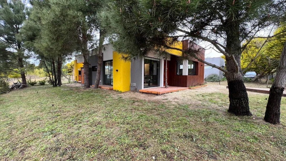 LAS GAVIOTAS (CALLE 30) 5