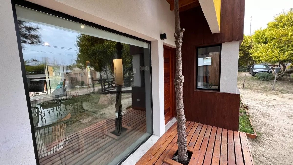 LAS GAVIOTAS (CALLE 30) 6