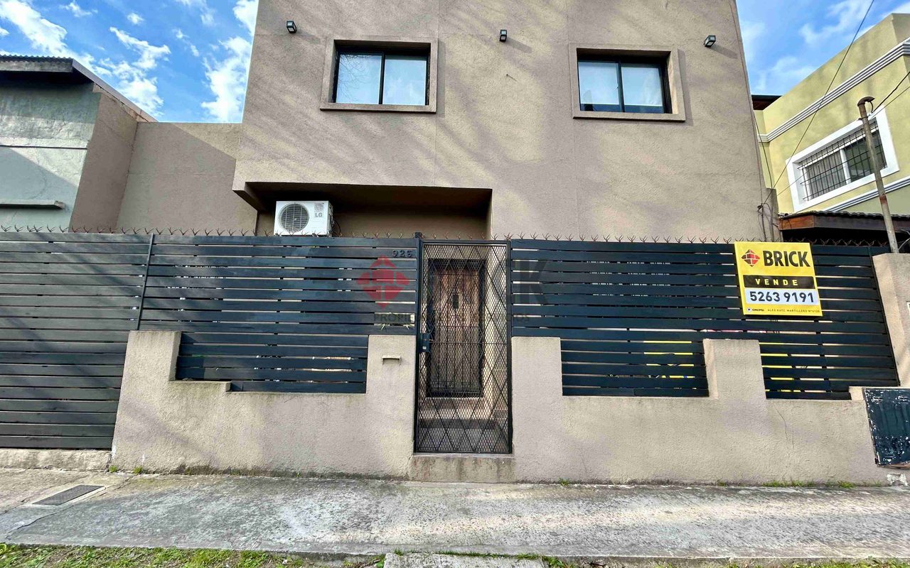 CASTRO BARROS al 900 1