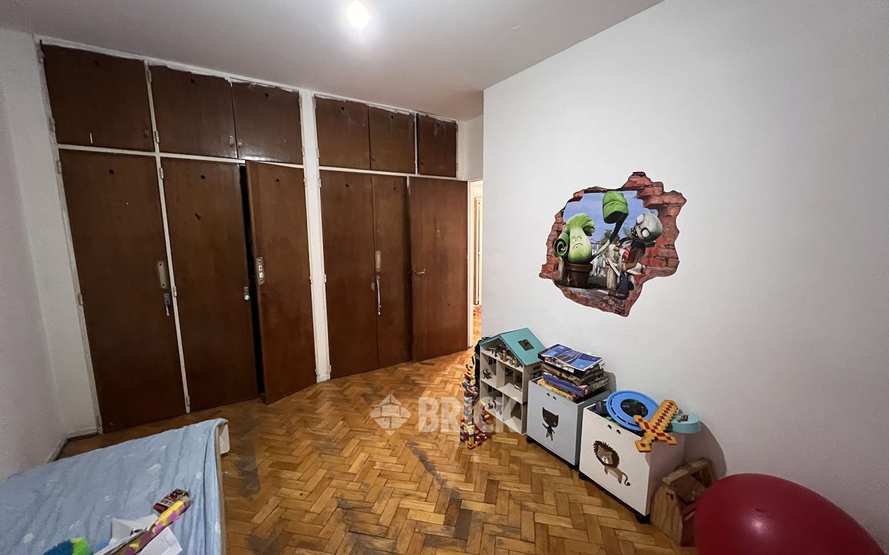 RIVADAVIA, AV. al 2200 Piso 1 14