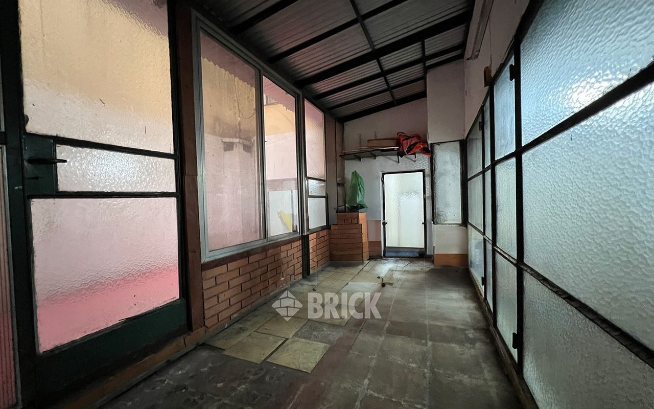 RIVADAVIA, AV. al 2200 Piso 1 19