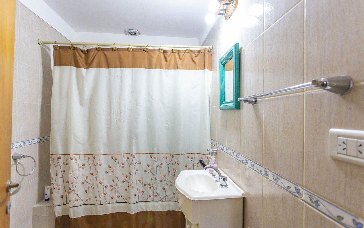 ARENALES al 1100 Piso PB 30