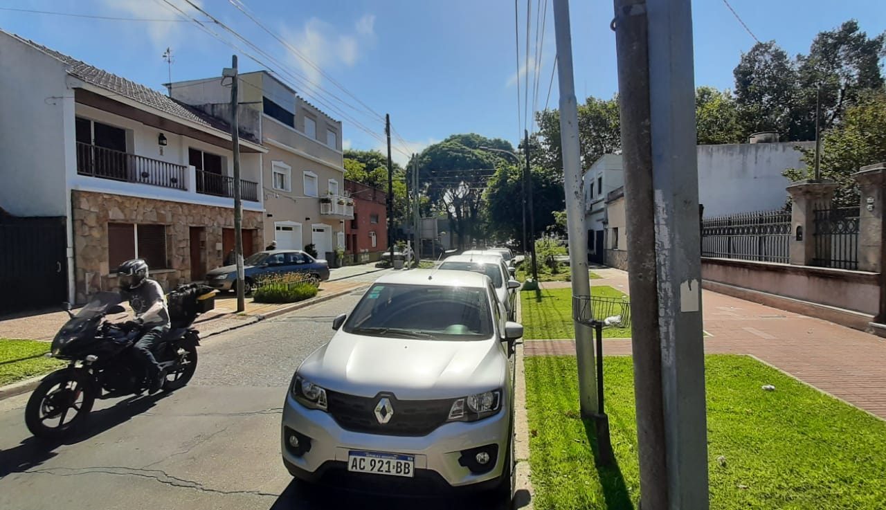 DEL VALLE IBERLUCEA al 4300 4