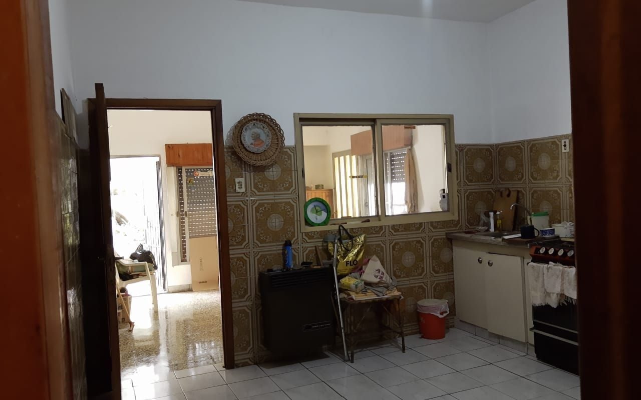 GUTIERREZ, JUAN MARIA al 1300 4