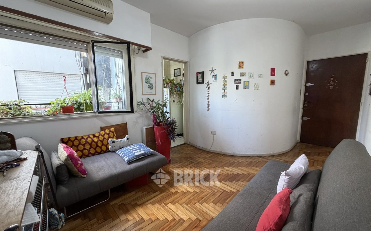 MANSILLA, GRAL. LUCIO al 3800 Piso 4 5