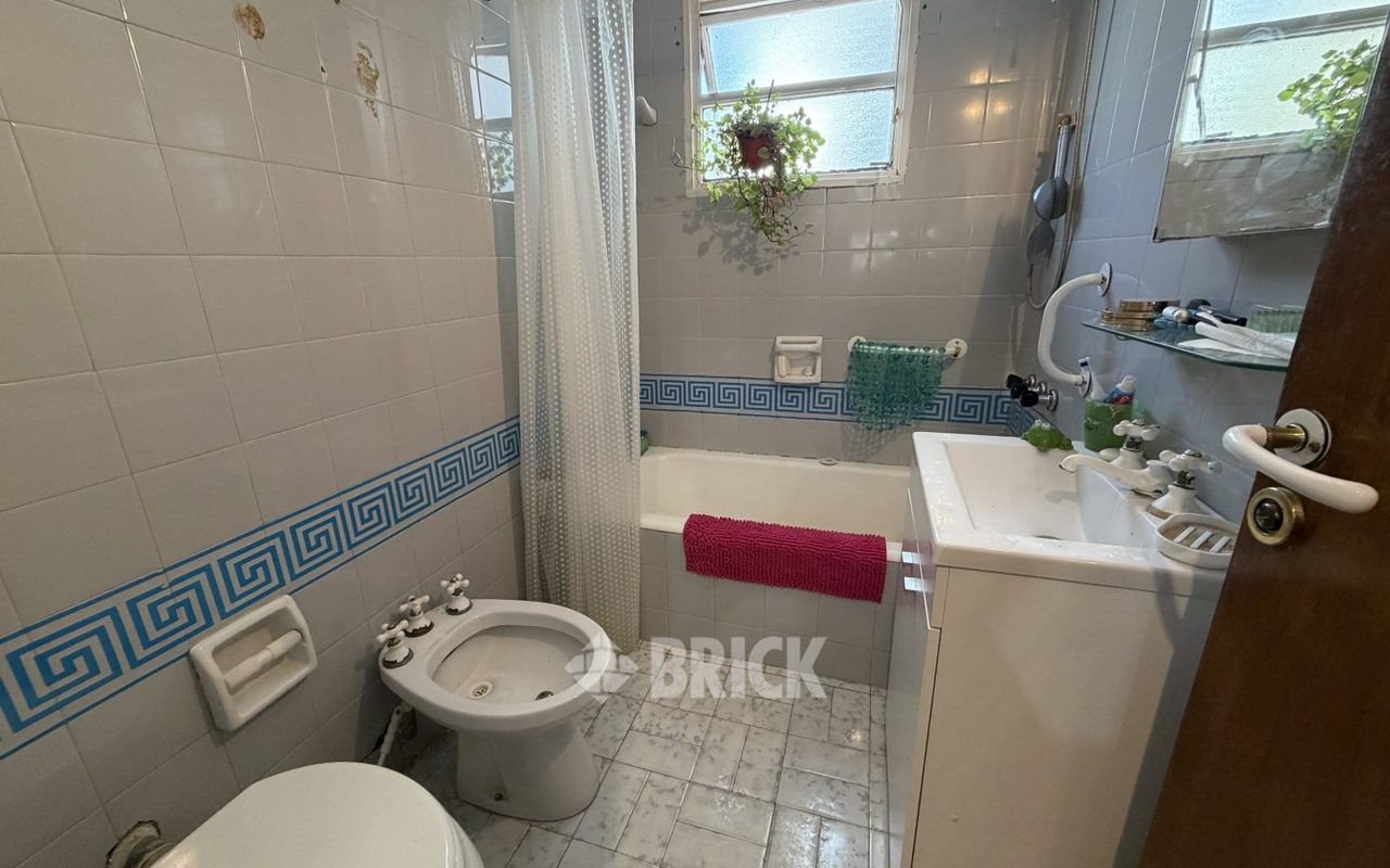 MANSILLA, GRAL. LUCIO al 3800 Piso 4 8