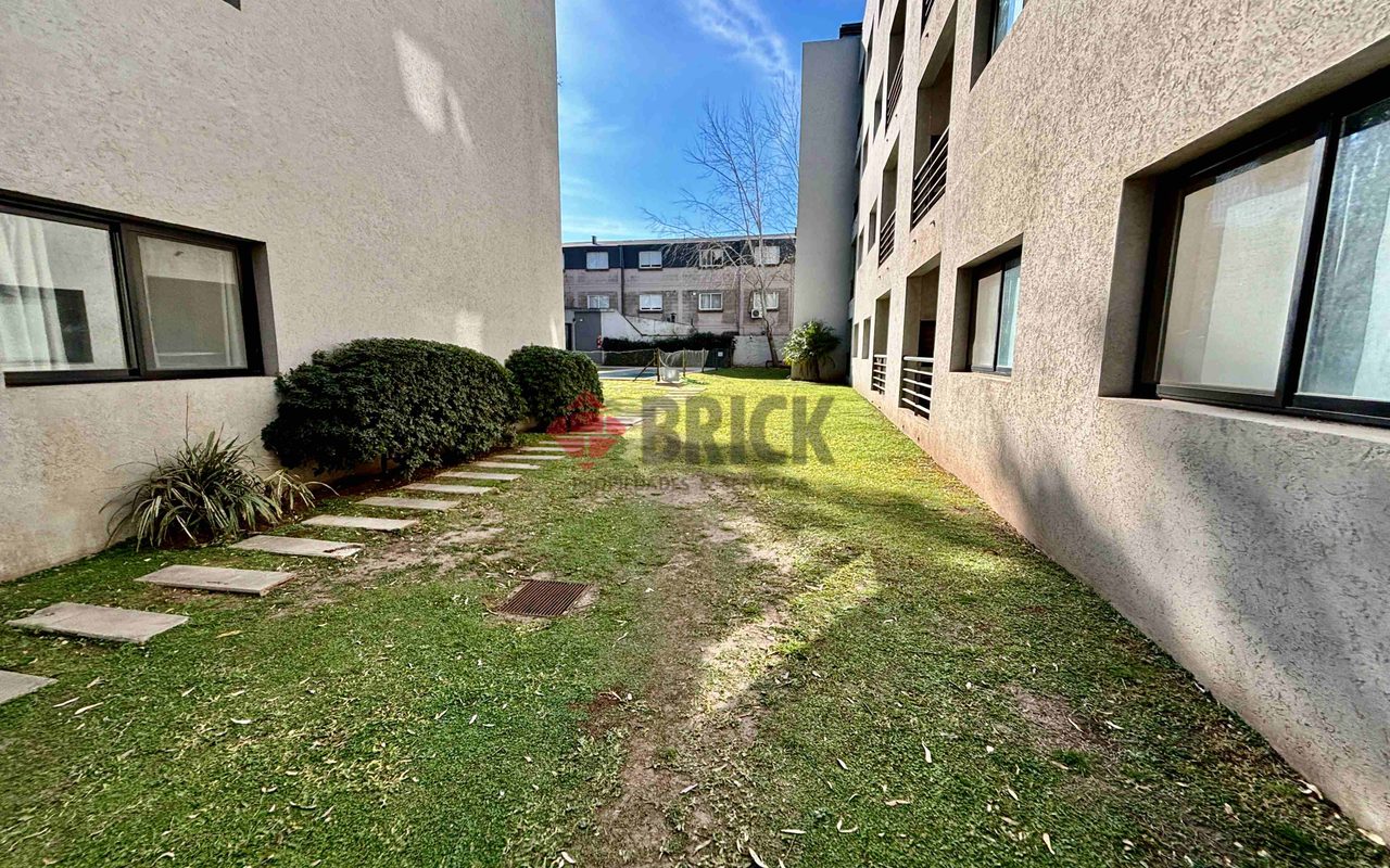 CARLOS CALVO al 600 Piso 2 9