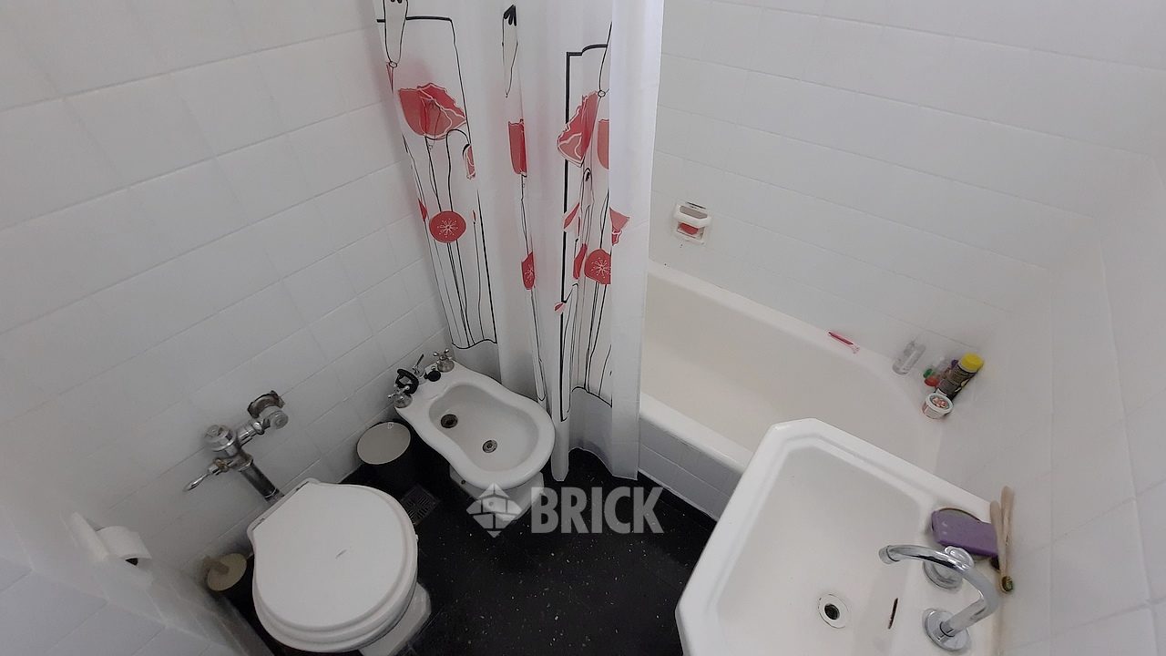 CORRIENTES, AV. al 2100 Piso 10 18