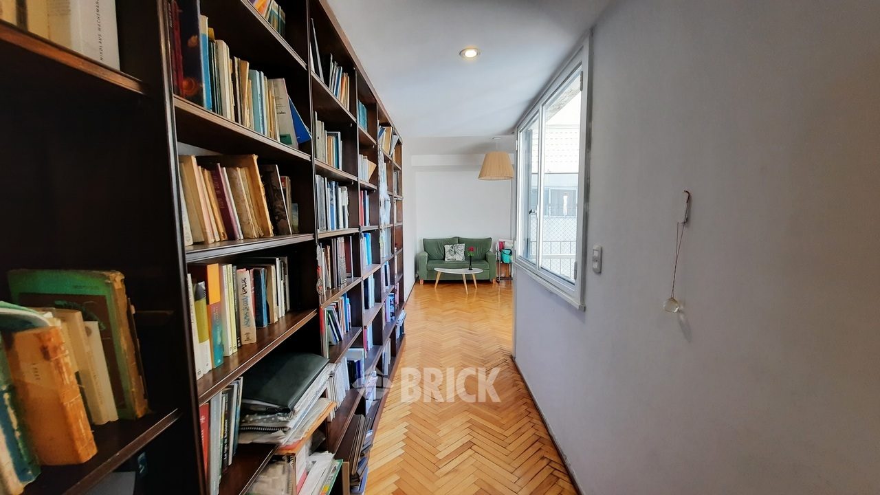 CORRIENTES, AV. al 2100 Piso 10 22