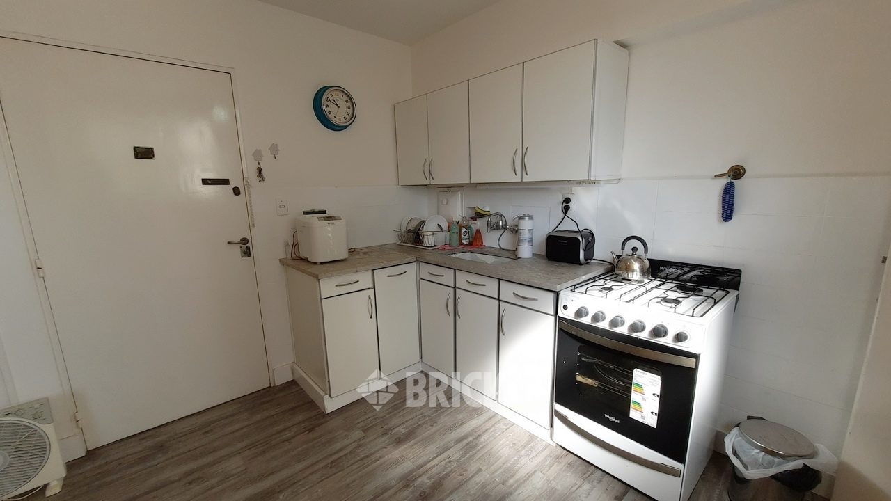 CORRIENTES, AV. al 2100 Piso 10 24