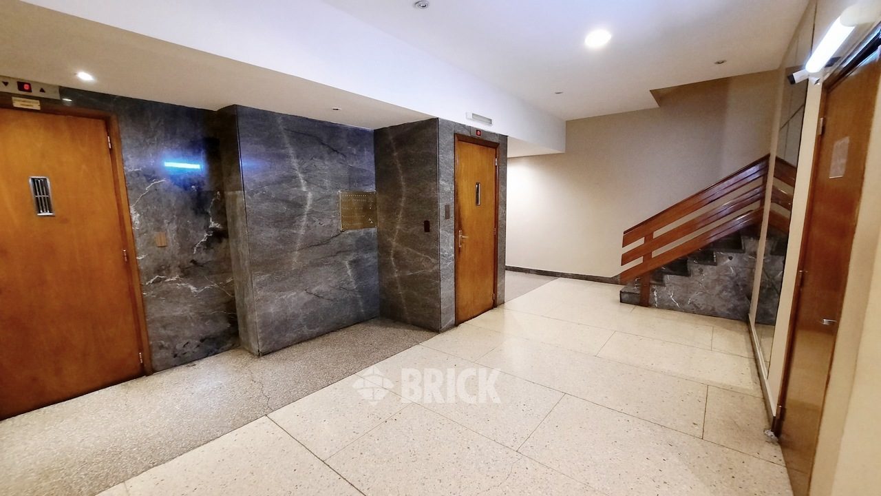 CORRIENTES, AV. al 2100 Piso 10 32