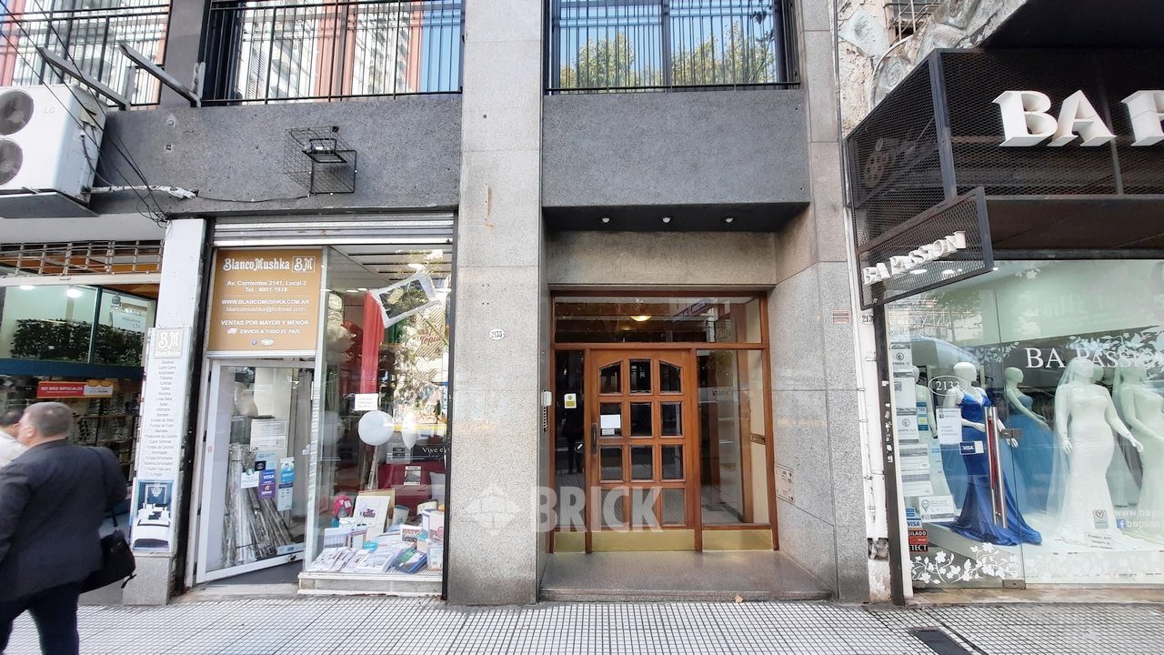 CORRIENTES, AV. al 2100 Piso 10 33