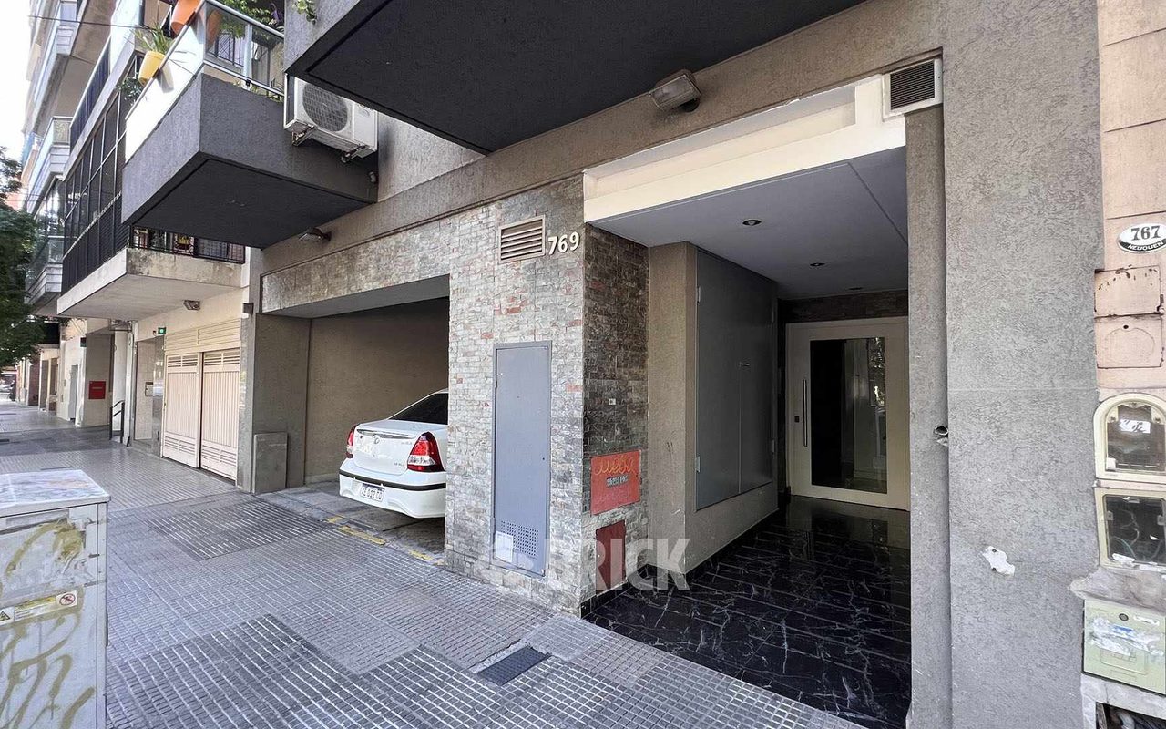 NEUQUEN al 700 Piso 9 14