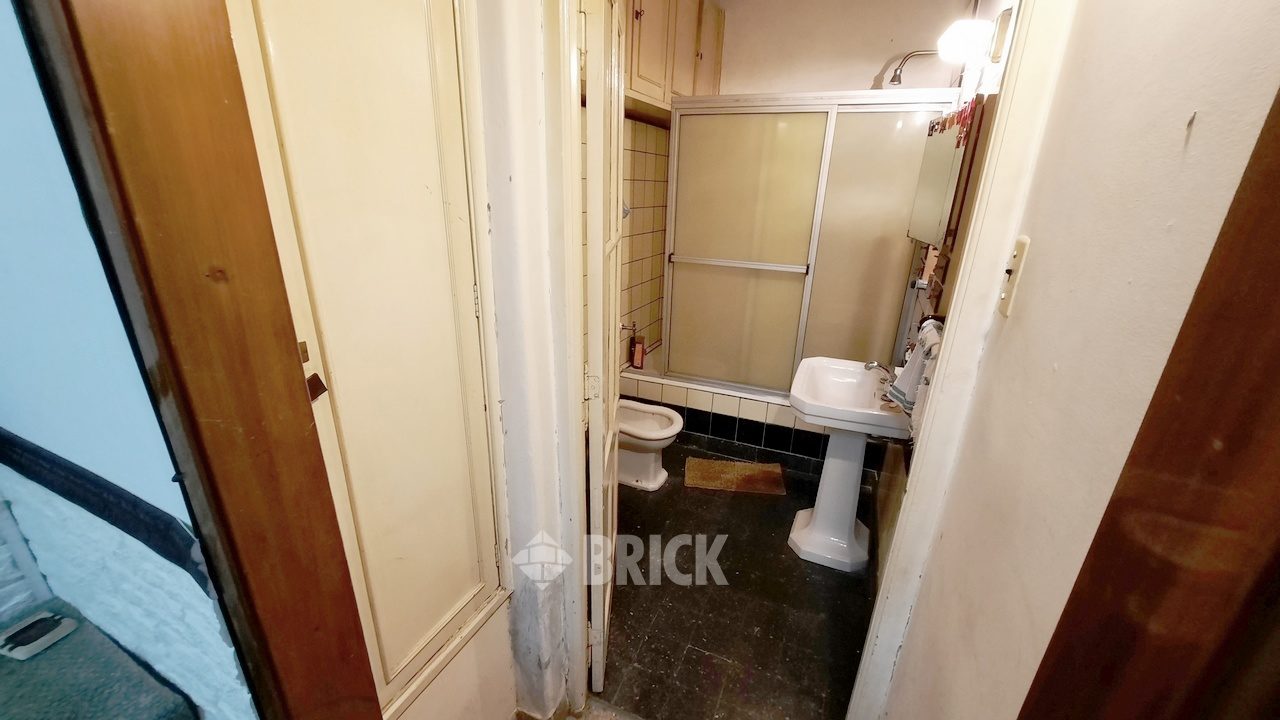 CONDE al 700 Piso PB 16