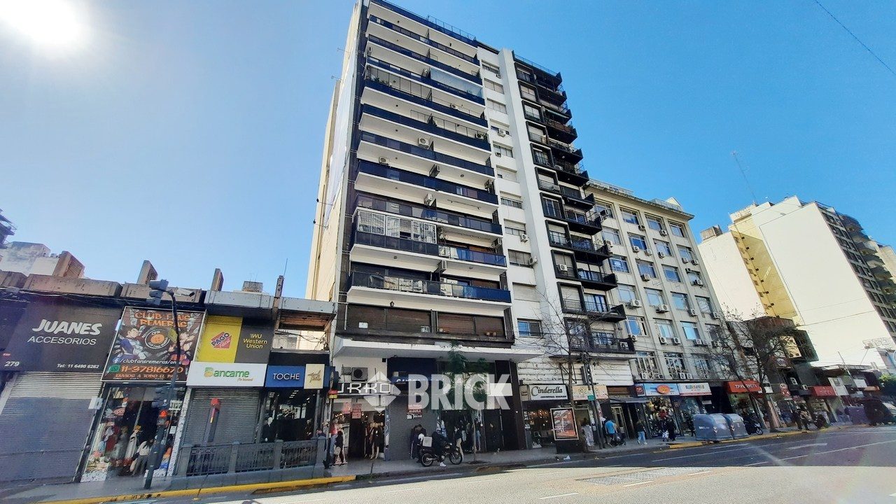 CORRIENTES, AV. al 2700 Piso 6 30