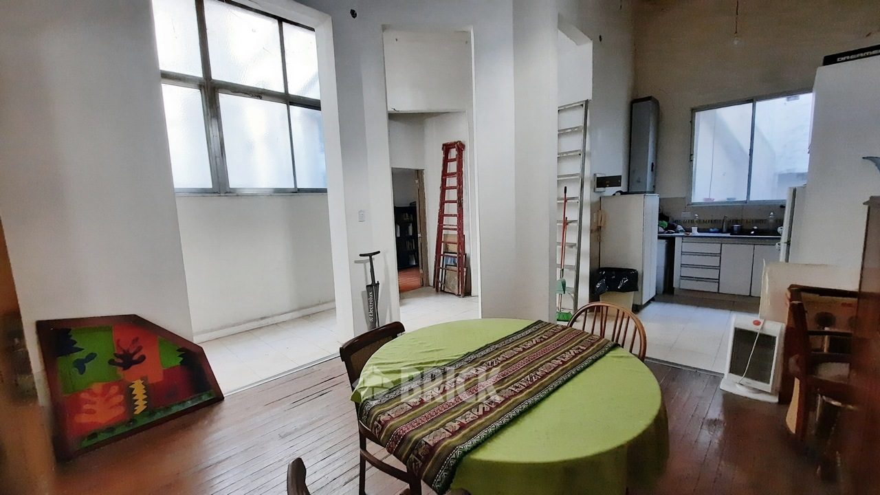 AYACUCHO al 1000 Piso 2 15