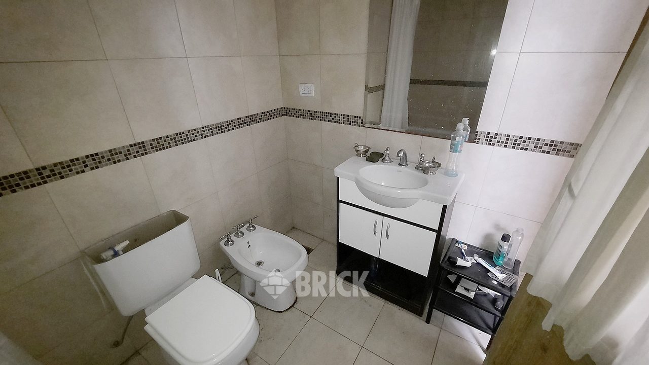 AYACUCHO al 1000 Piso 2 18