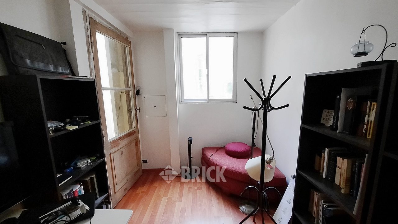 AYACUCHO al 1000 Piso 2 20